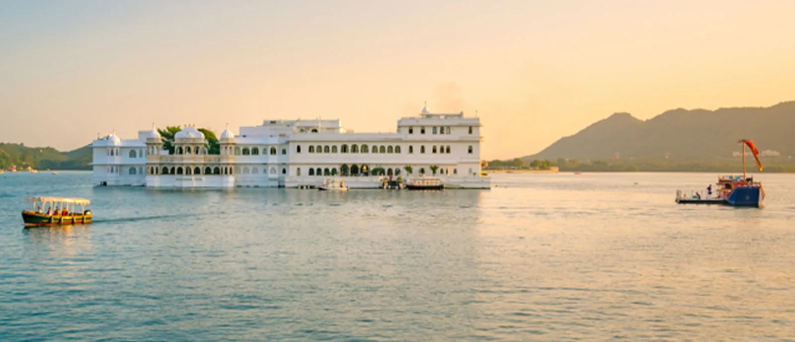 Top Lake Views from Udaipur Hotels: Where Luxury Meets Tranquility